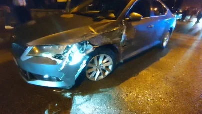Palandöken’de iki otomobil çarpıştı