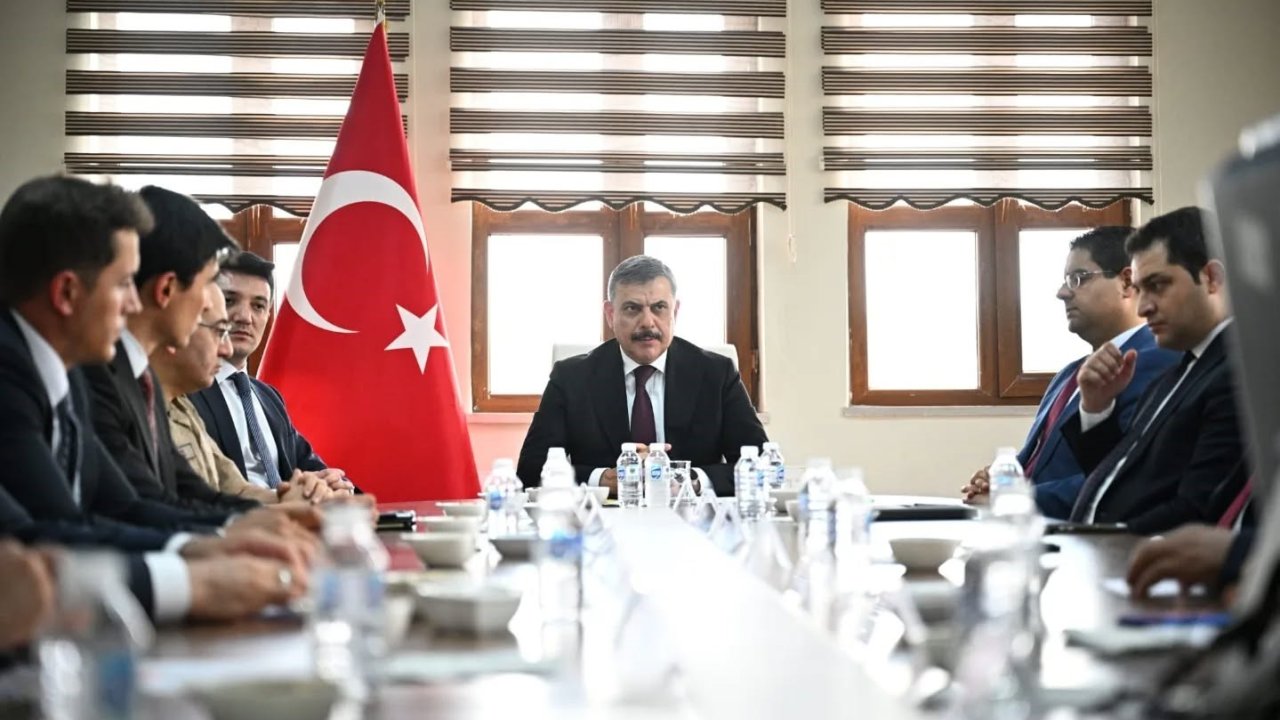 Pasinler’de hayvanları koruma zirvesi