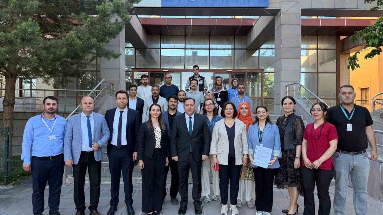 Patnos Devlet Hastanesi’ne "Anne Dostu Hastane" Belgesi verildi