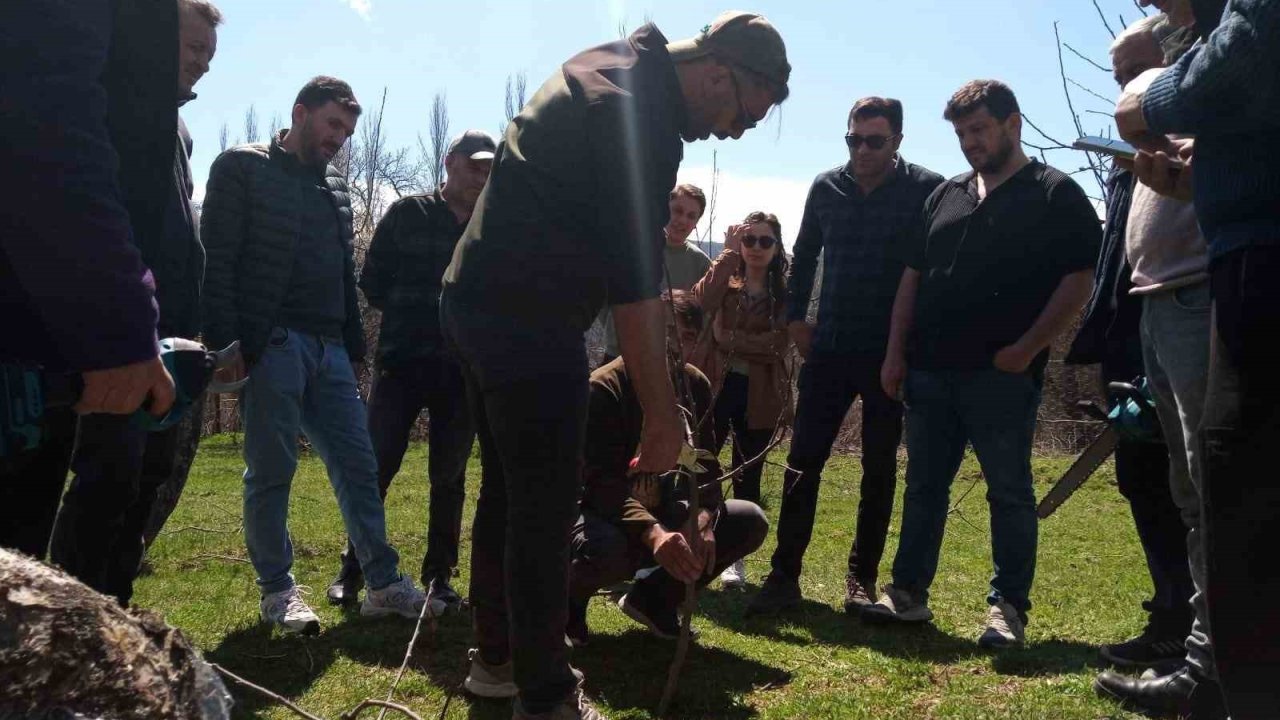 Posof’ta kursiyerler belgelerini aldı
