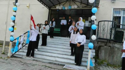 Posof’ta şiir dinletisi beğeni topladı