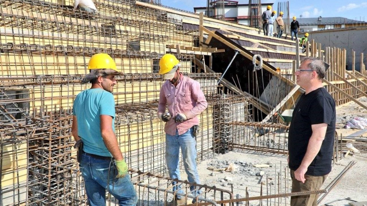 Sarıkamış’a 500 kişilik kapalı salon yapılıyor