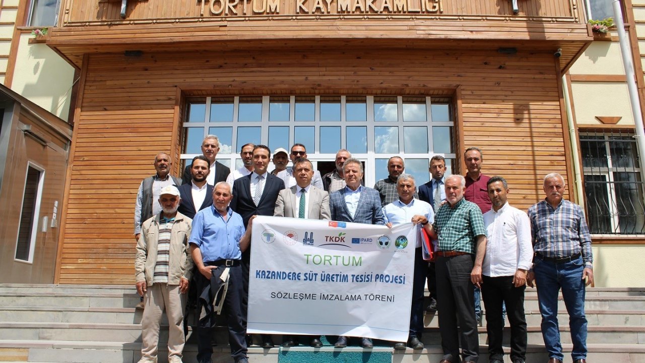 Erzurum'da 30 milyonluk projenin imzaları atıldı
