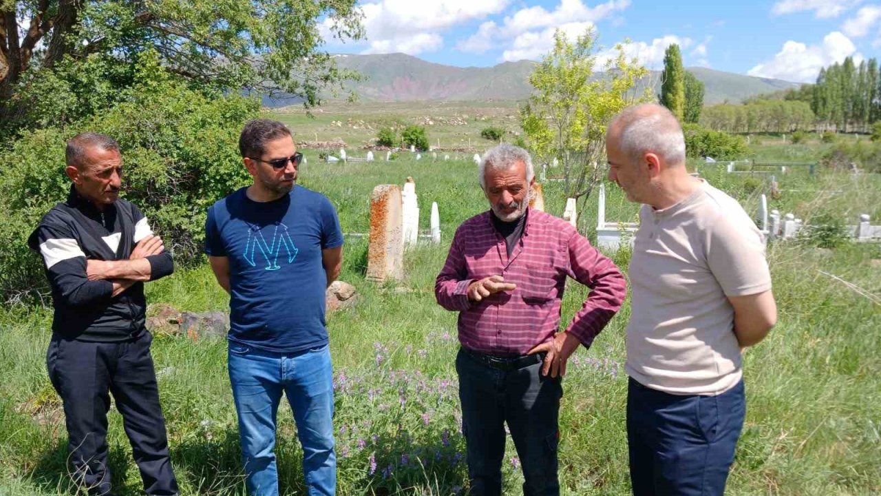 Unutulan kahramanın mezarı sessizliğe gömülüyor