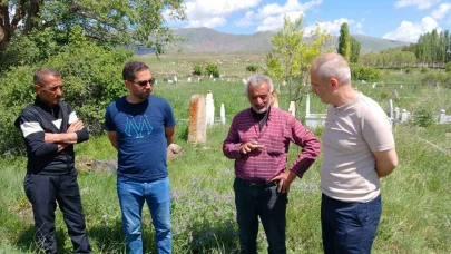 Unutulan kahramanın mezarı sessizliğe gömülüyor