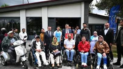 Erzurum Valisi Çiftçi, engelli vatandaşlarla bir araya geldi