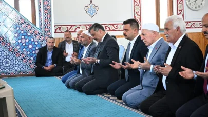 Vali Çiftçi ve Başkan Sekmen, mevlit programına katıldı