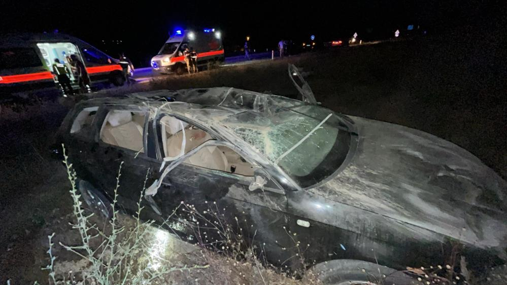 Takla atan araçta 2 kişi hayatını kaybetti