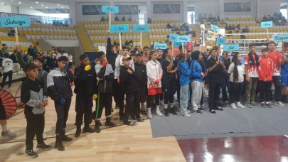 Karslı boksörler çeyrek finalde