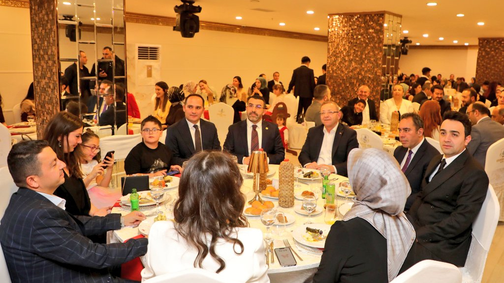 Kars’ta yargı mensupları için veda yemeği