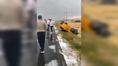 Iğdır-Doğubayazıt yolunda dolu kazaya neden oldu