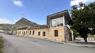 Namık Kemal Evi harabeyi andırıyor