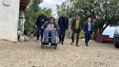 Adıgüzel ve Boy, ihtiyaç sahibi Gülen’e akülü araç desteği verdi