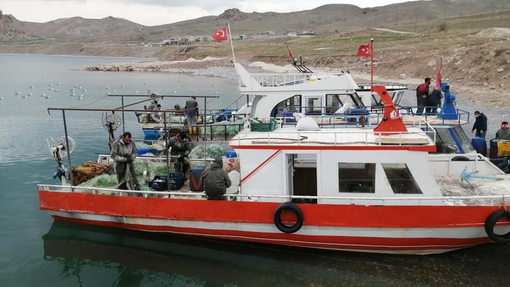 Balıkçılar yarın yeni sezona başlayacak