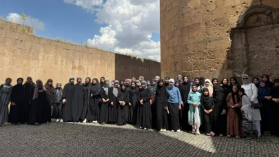 Öğrenciler Ani’de buluştu
