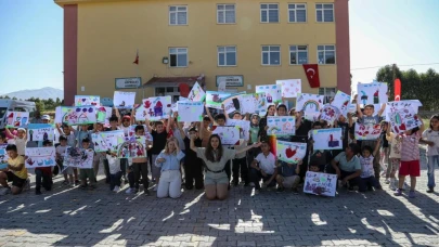 Çocuklar hayallerindeki dünyayı resmetti