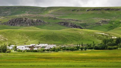 Kars’ta, yıldırımlar elektrikli cihazları kullanılamaz hale getiriyor