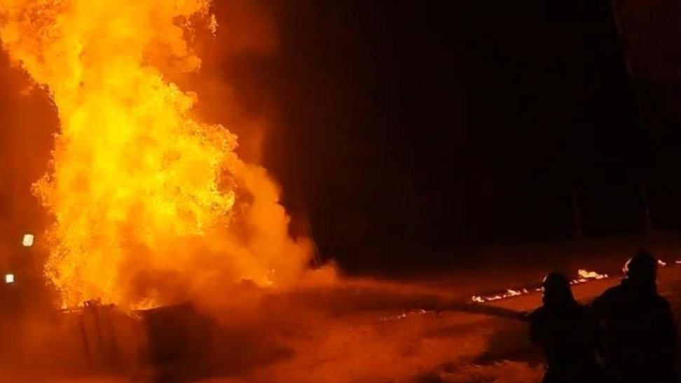 Petrol kuyusunda yangın: 3'ü ağır, 8 yaralı