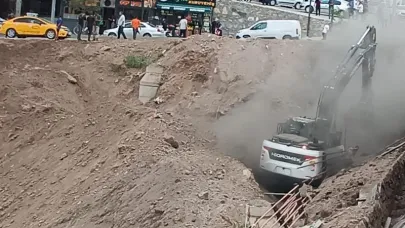 İş makinesi doğalgaz borusunu patlattı