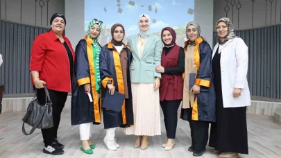 Anne Akademisi mezuniyet töreni düzenlendi