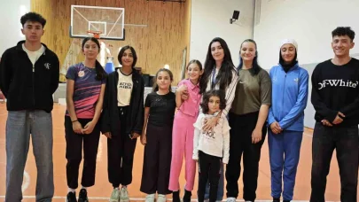 Atletizm camiasından Elif Eyüp’e anlamlı ziyaret