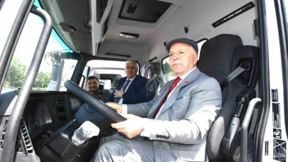 Başkan Sekmen; "Gösteriş değil, hizmet peşinde koştuk"