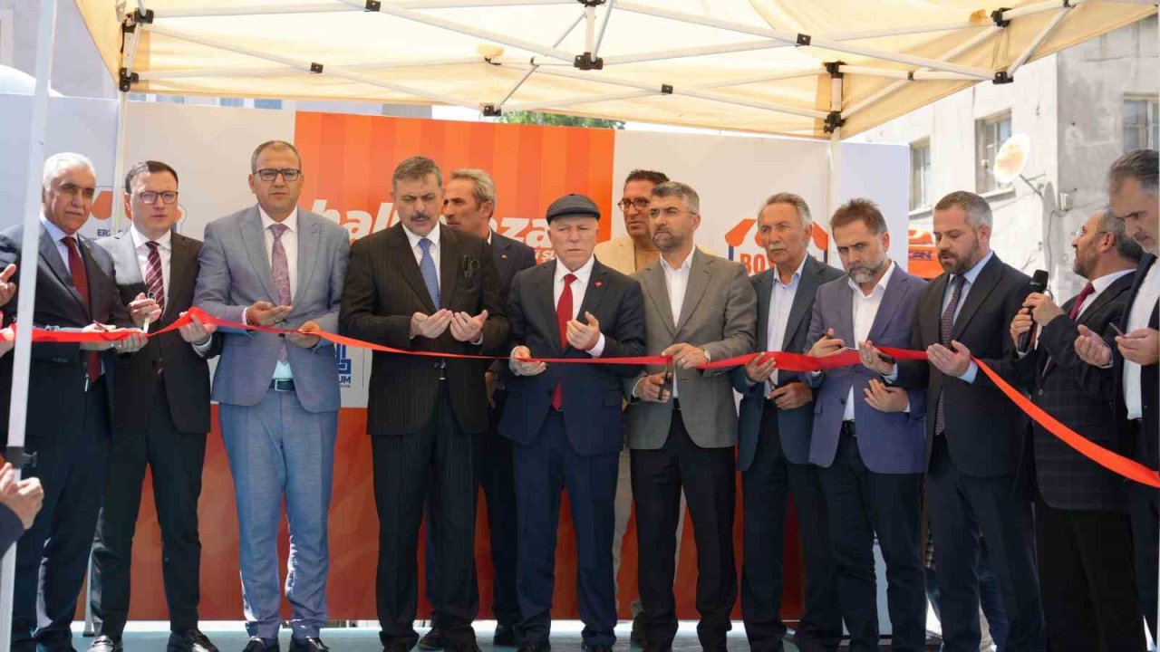"Halk pazarları gönül belediyeciliğinin yansımasıdır"
