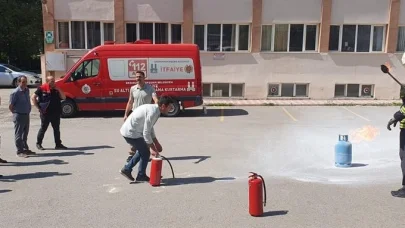 Çalışanlara yangın bilgilendirmesi