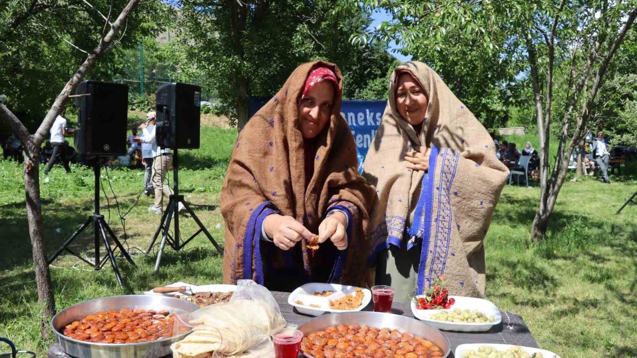 Erzurum’da ilki düzenlenen Kaysefe Festivali yoğun ilgi gördü