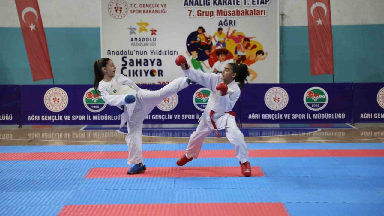 Ağrı, genç karatecileri ağırladı
