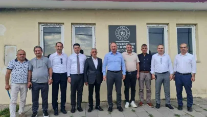 Müdür Çakmur, ilçe turunda