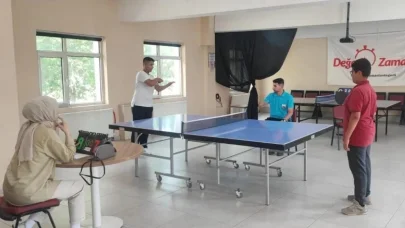 Masa tenisi turnuvası heyecanlı geçti