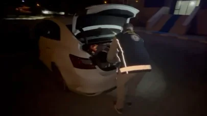 Iğdır’da göçmen kaçakçılığı operasyonu: Resmi kimlik kullanan kamu görevlisi tutuklandı