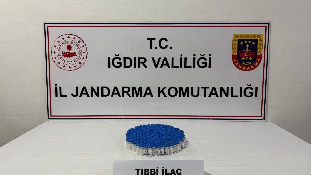 Iğdır’da kaçak sigara ve botoks operasyonu: 4 gözaltı