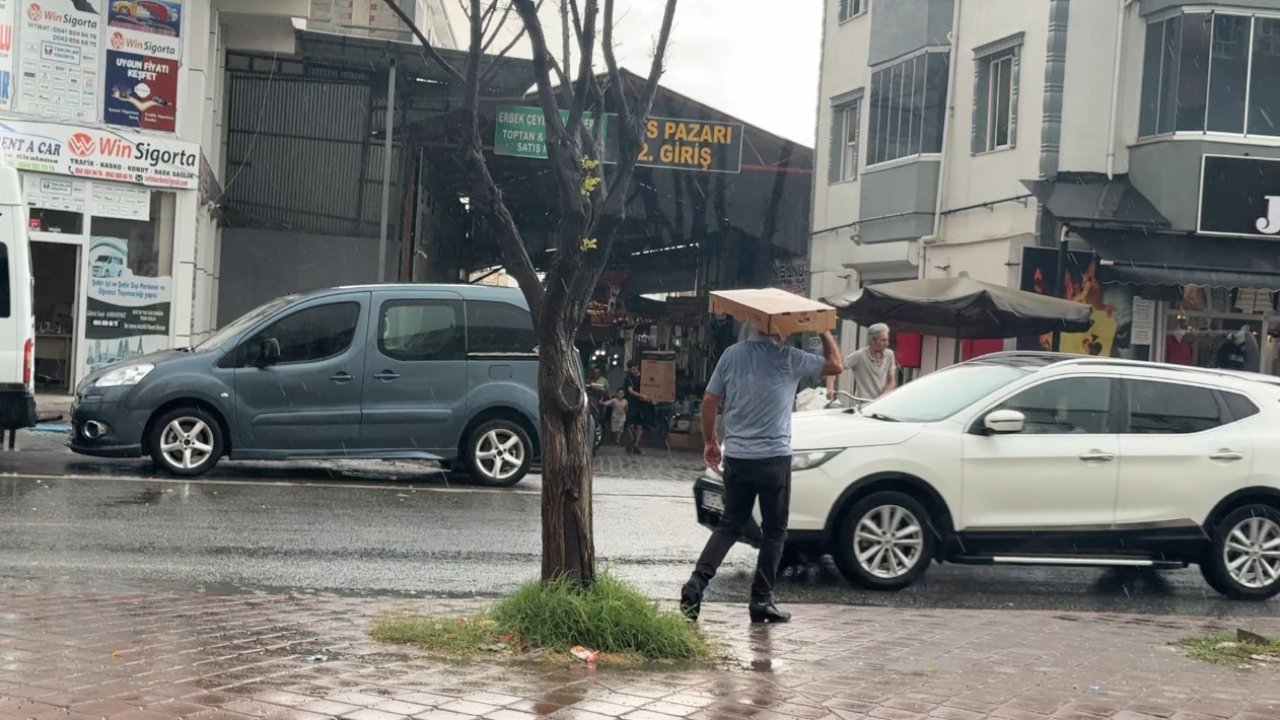 Iğdır’da sağanak yağış etkili oldu