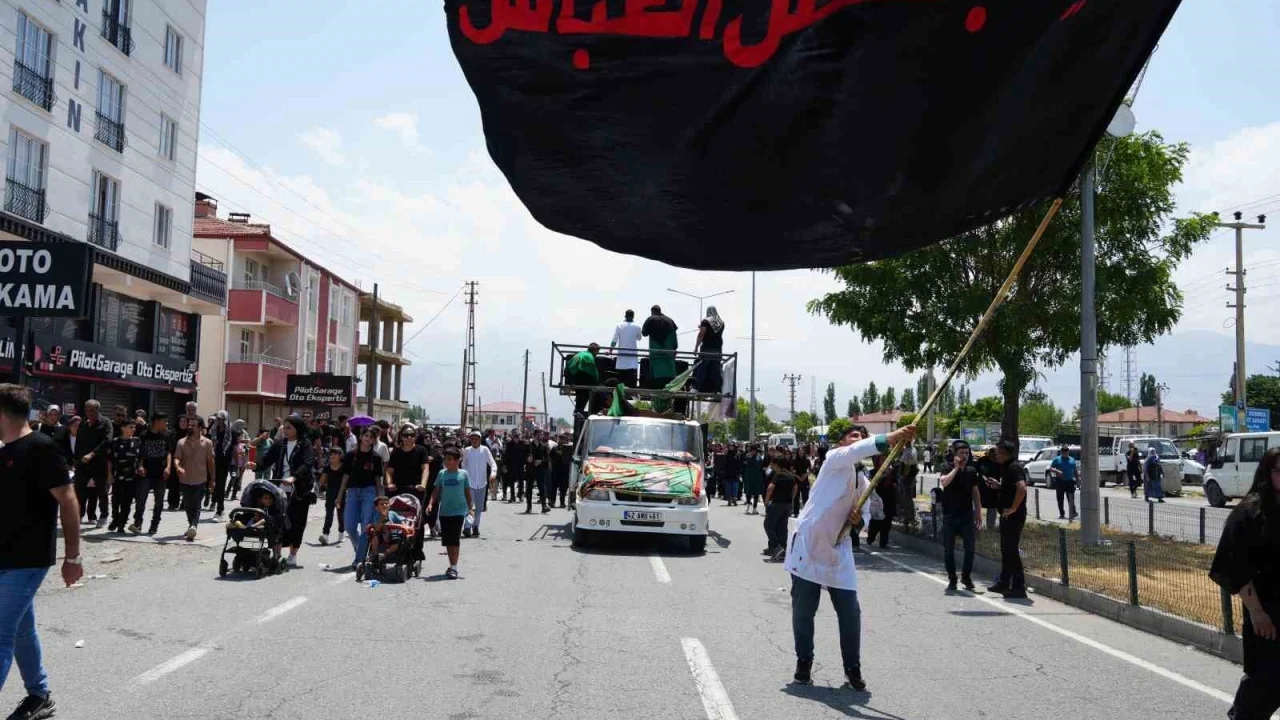 Iğdır’da Kerbela Şehitleri gözyaşlarıyla anıldı