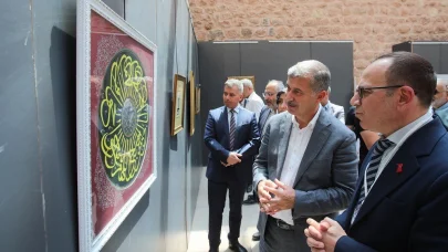 İshak Paşa Sarayı’nda gözdolduran sergi