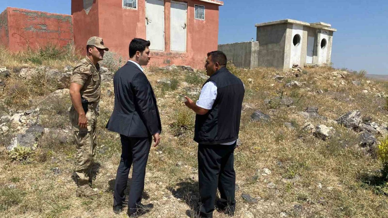 Digor Kaymakamı Kahraman, köy ziyaretlerini sürdürüyor