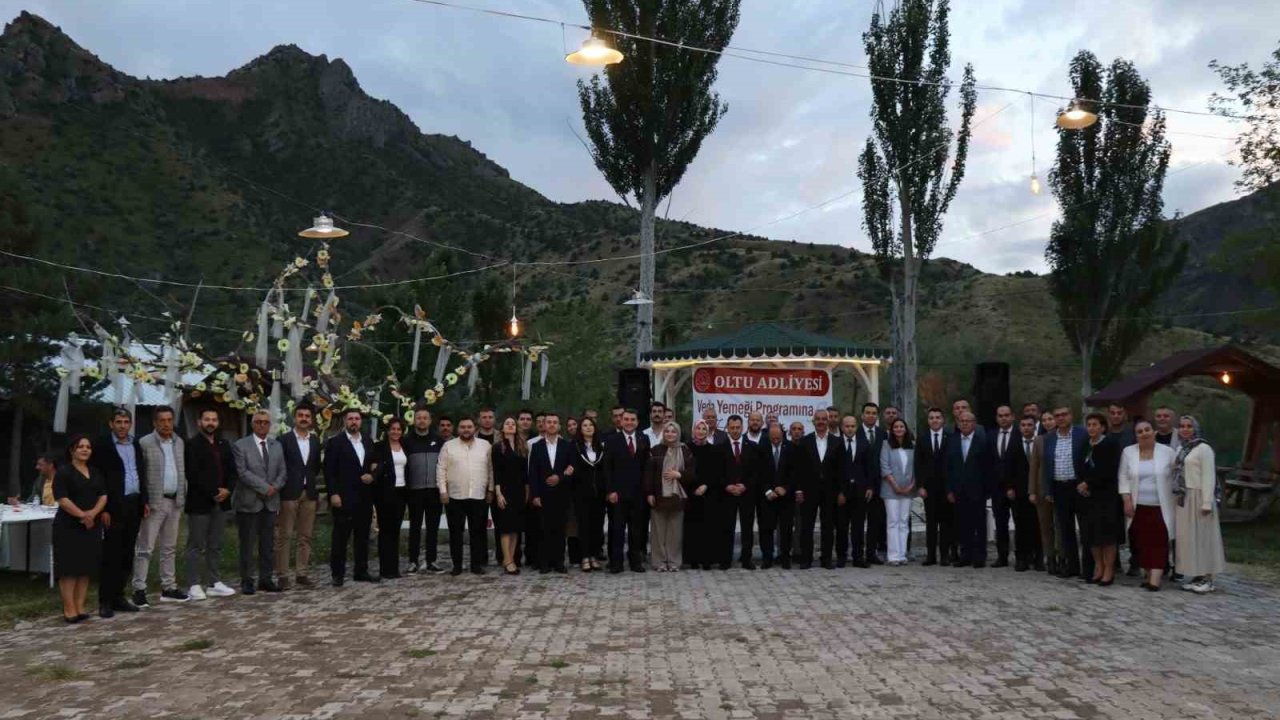 Oltu taşıyla veda hediyesi