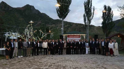 Oltu adliyesinde duygusal veda