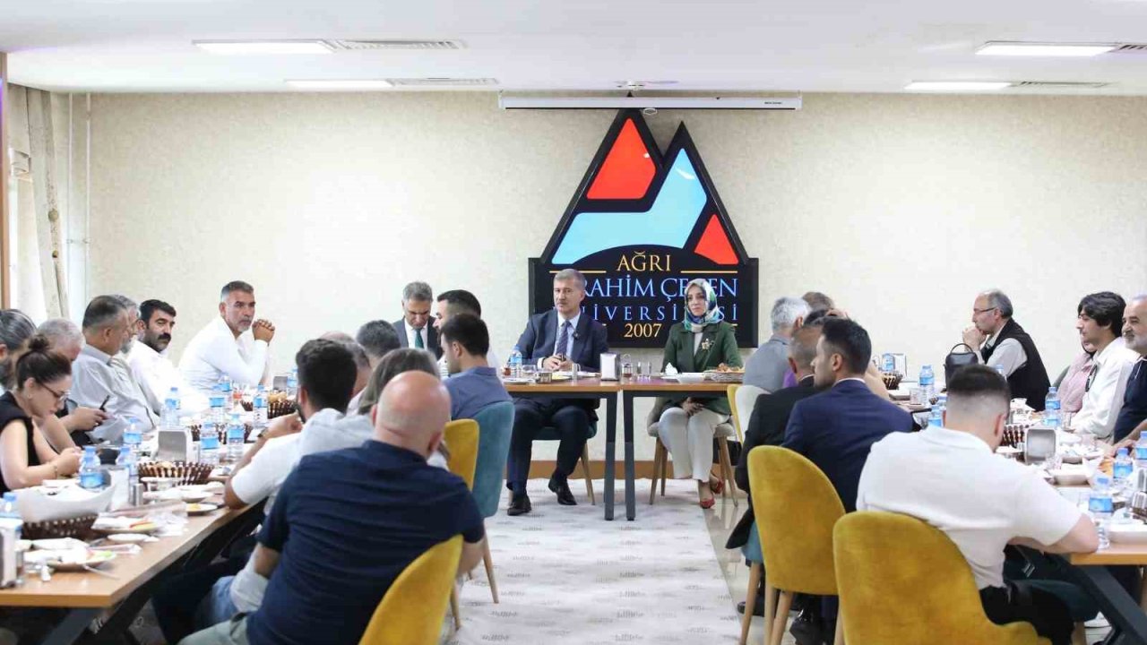 Rektör Prof. Dr. Gülçin, AİÇÜ’nün hedef ve projelerini paylaştı