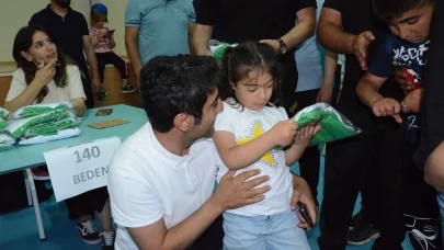 Sarıkamış Belediyesi’nden sporculara forma desteği