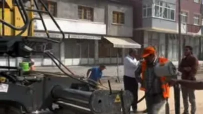 Sıcak asfalt çalışmaları sürüyor