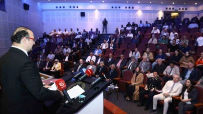 Türkiye-Rusya ilişkileri Atatürk Üniversitesi’nde masaya yatırıldı