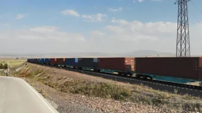 Bakü-Tiflis-Kars Demiryolu hattından 250 bin ton yük taşındı