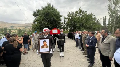 Şehidin naaşı 26 yıl sonra aile mezarlığına nakledildi