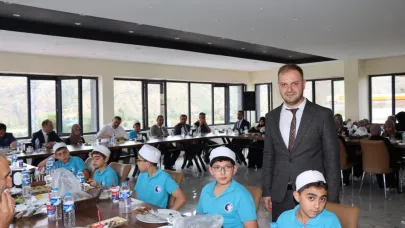 170 öğrenciye cağ kebabı ikram etti