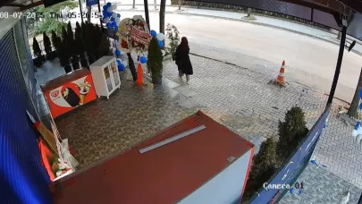 İşyeri açılışına gelen çiçeği çaldı
