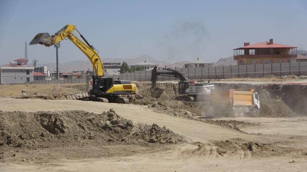 800 yataklı şehir hastanesinin inşaatı sürüyor