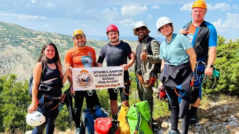 Kanyonu geçen ilk Türk ekip oldular